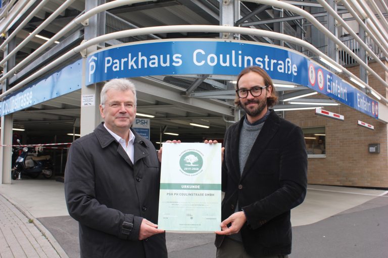 Wiesbadener Parkhaus wird klimaneutral betrieben