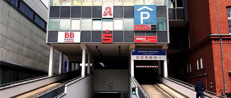 Q-Park akquiriert erstes Parkhaus in Cottbus