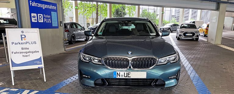 ParkenPLUS: Ladeservice für E-Autos am Flughafen Nürnberg