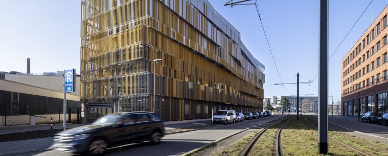 CA Immo verkauft Parkhaus im Zollhafen Mainz an Contipark